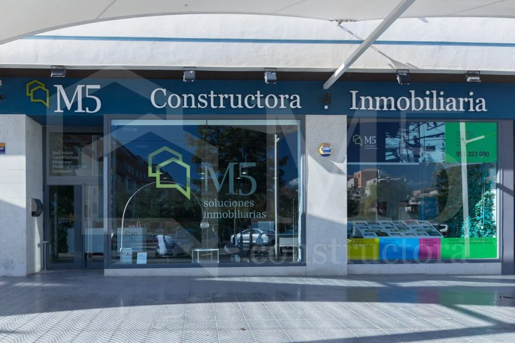 Proyecto de M5: Diseño de oficinas de M5 Constructora